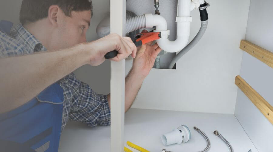 Expert burst pipe repair services in Goodfield, IL
